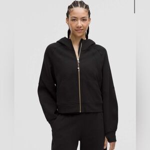 Lululemon Scuba Oversized Full-Zip Hoodie
Black / Gold
